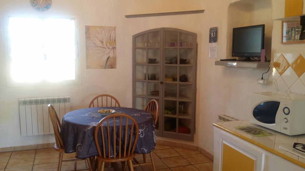 Mas De L Ancienne Magnanerie Villa Mallemort Luaran gambar
