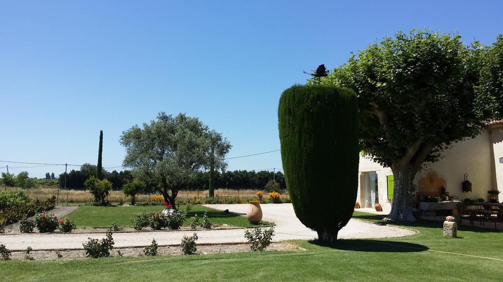 Mas De L Ancienne Magnanerie Villa Mallemort Luaran gambar